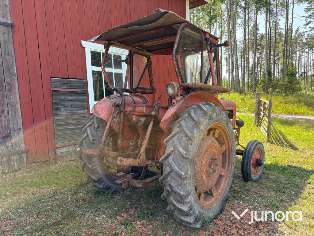 Veterantraktor Nuffield Universal 4DM