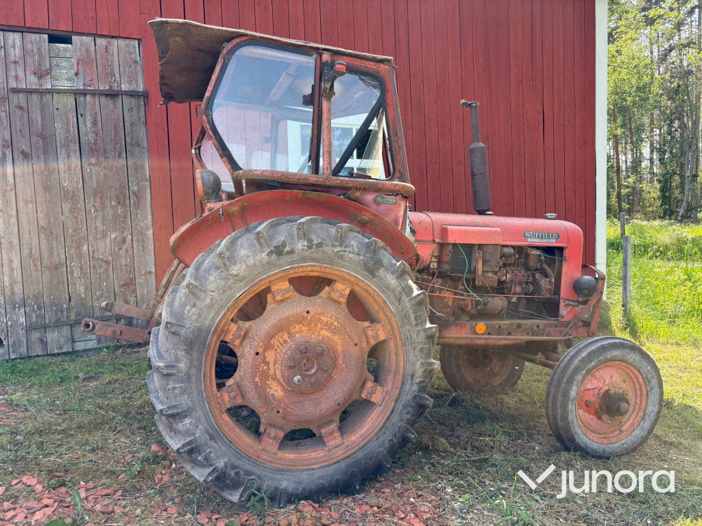 Veterantraktor Nuffield Universal 4DM