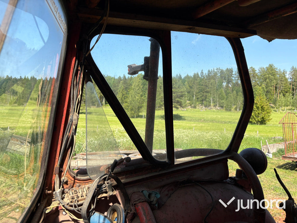 Veterantraktor Nuffield Universal 4DM