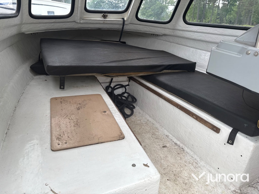 Båt med trailer - Crescent 418, Thule 0504U