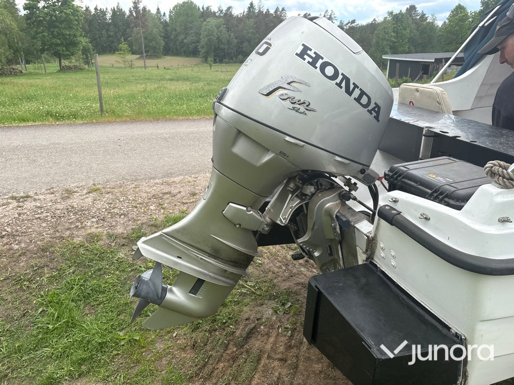 Båt med trailer - Crescent 418, Thule 0504U