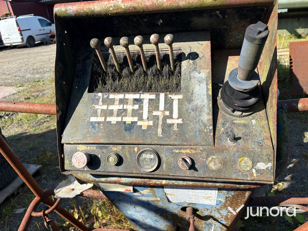 Bomlift Simon 140S