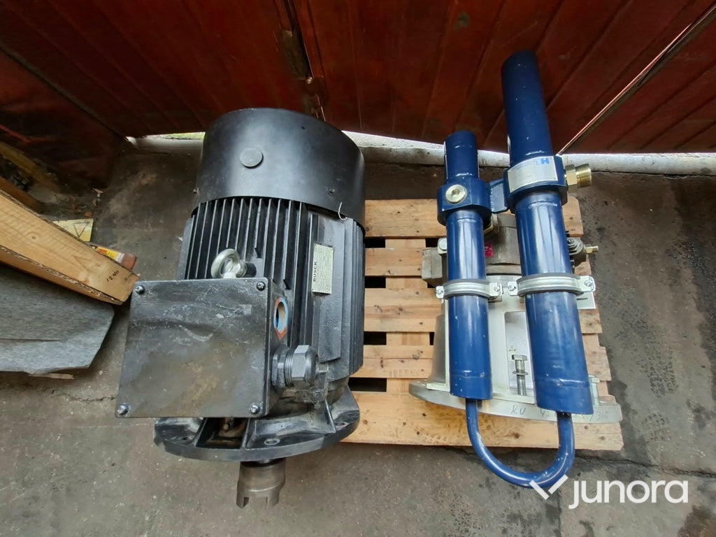 Hydraulpump MOOG