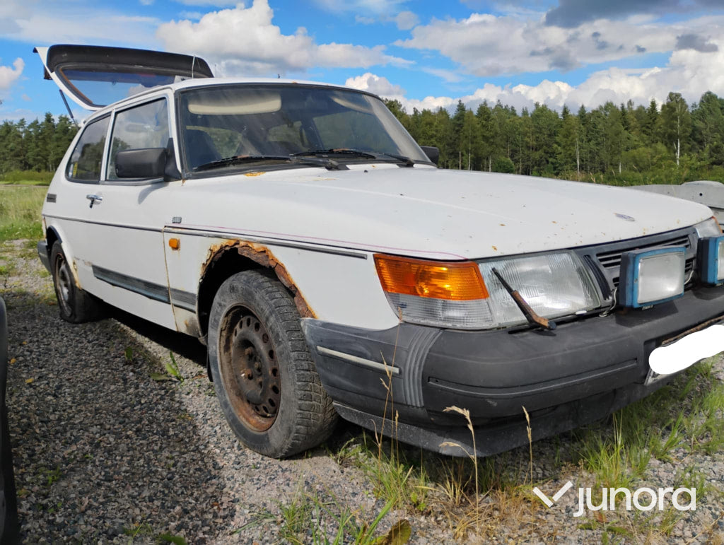 SAAB 900i 16v