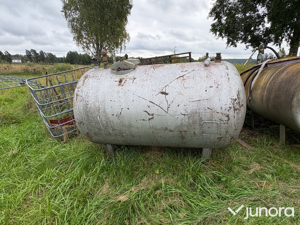 Dieseltank 1800