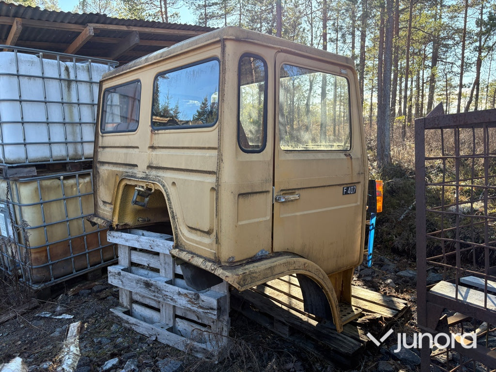 Hytt - Volvo, F407