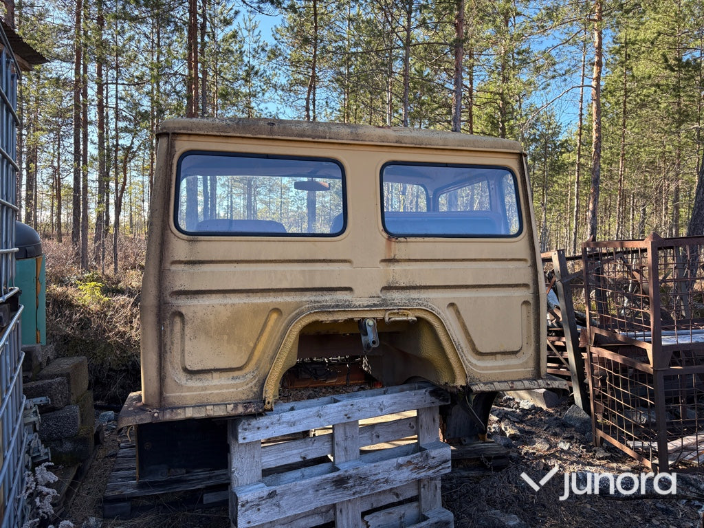 Hytt - Volvo, F407