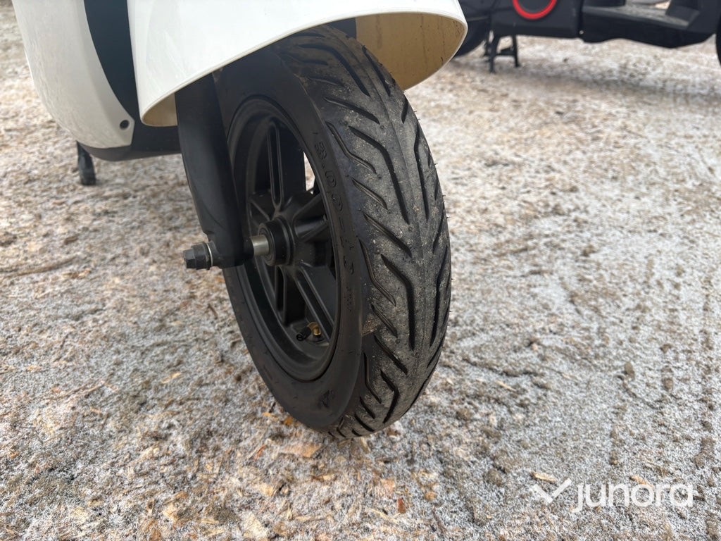 Moped - Lvneng, S3-W