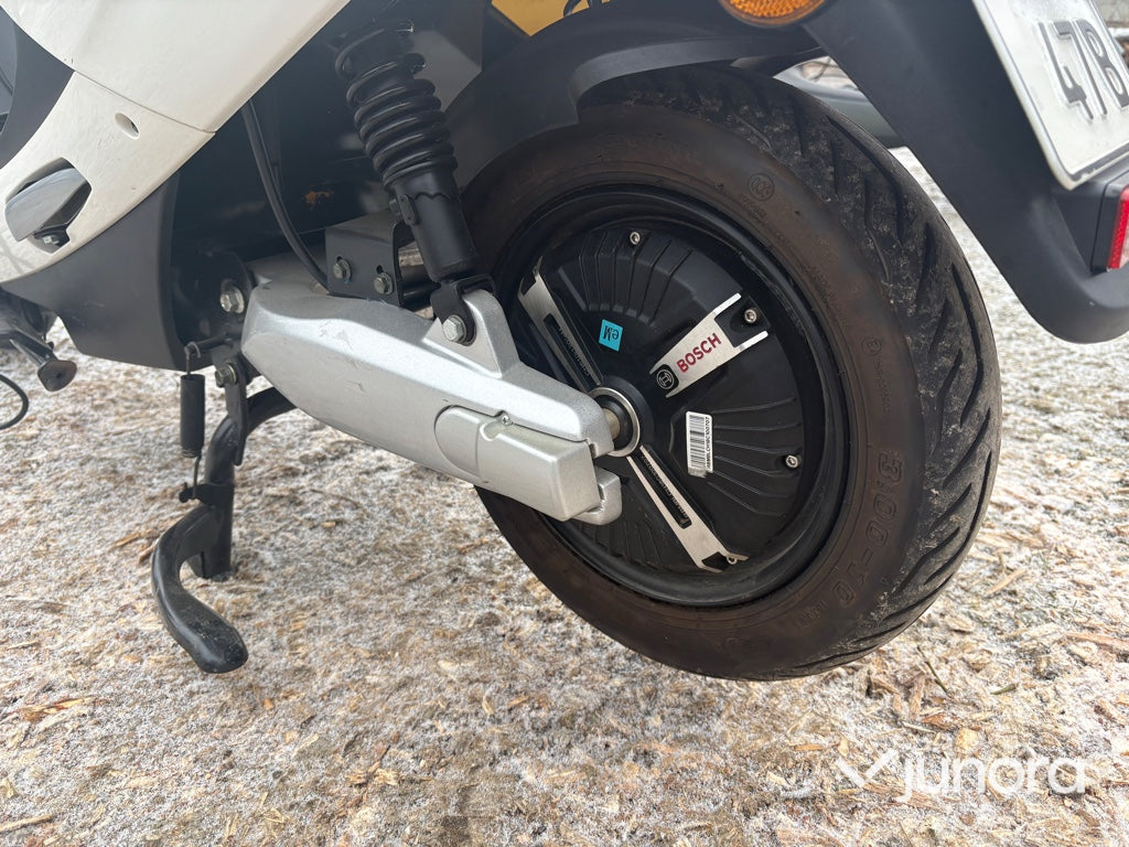 Moped - Lvneng, S3-W