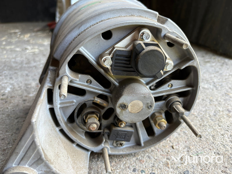 Generator - Bosch, 28V, 70/140A