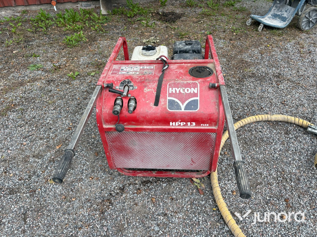 Bergborrmaskin Hycon HPP13F med borr HRD 20RV
