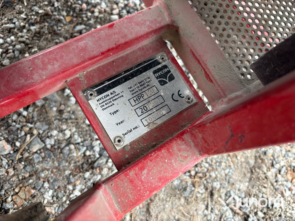 Bergborrmaskin Hycon HPP13F med borr HRD 20RV