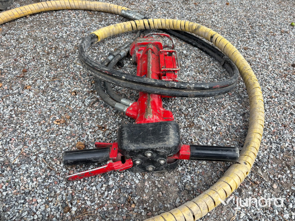 Bergborrmaskin Hycon HPP13F med borr HRD 20RV
