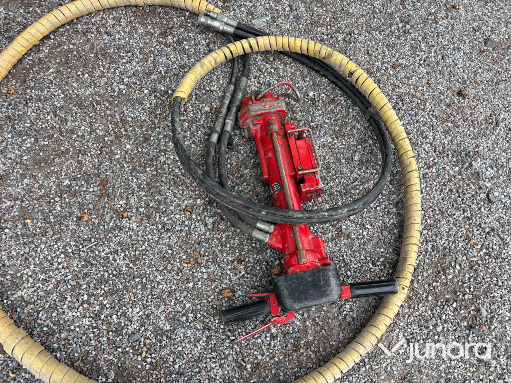 Bergborrmaskin Hycon HPP13F med borr HRD 20RV