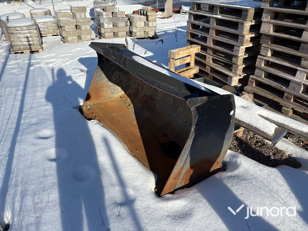 Skopa - JCB, 332/R9608