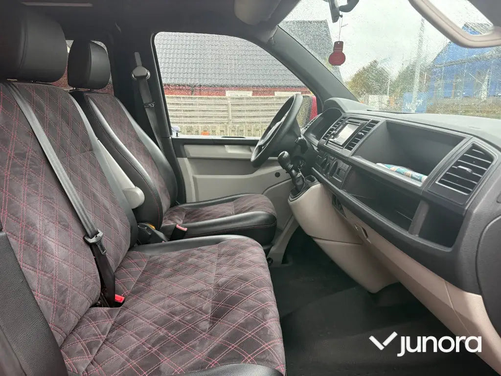 Arbetsbil Volkswagen Caravelle T6 2.0 TDI