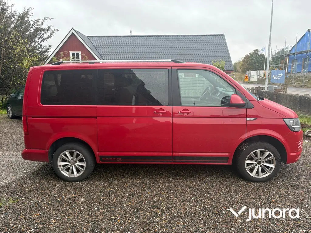Arbetsbil Volkswagen Caravelle T6 2.0 TDI
