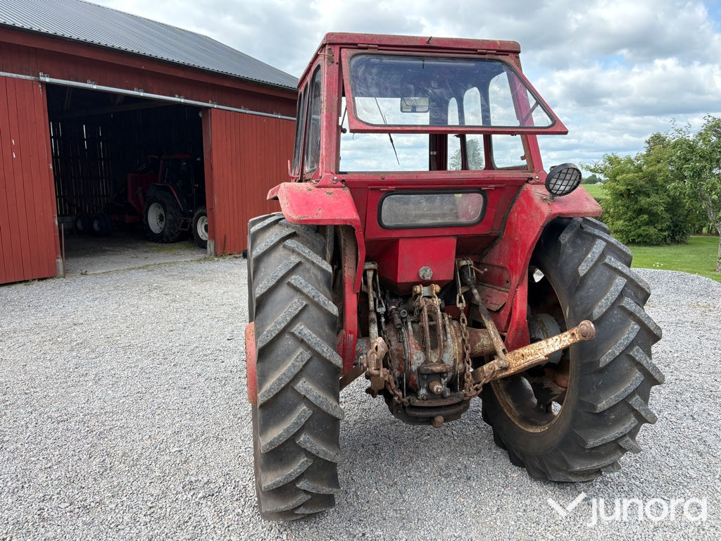Massey Ferguson 165