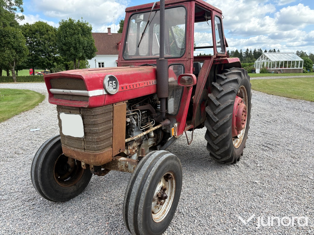 Massey Ferguson 165