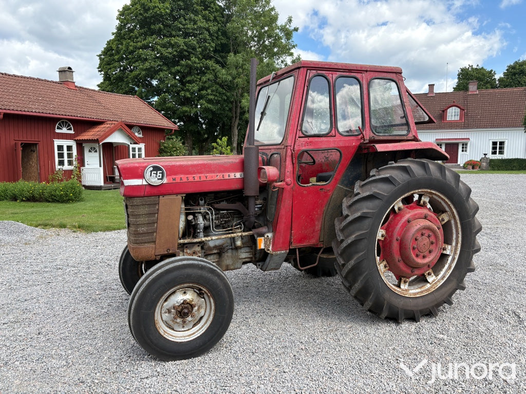 Massey Ferguson 165