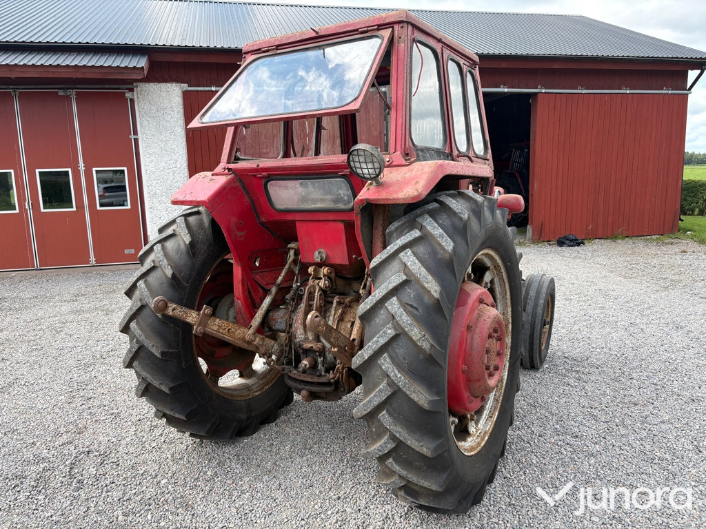 Massey Ferguson 165