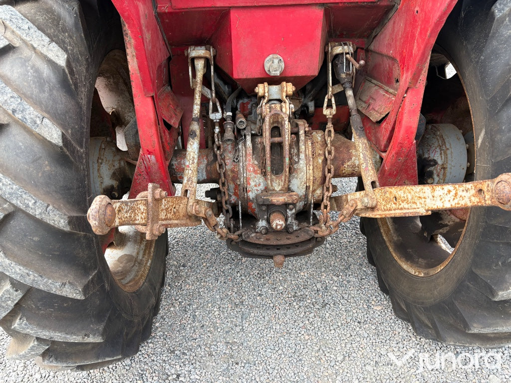 Massey Ferguson 165
