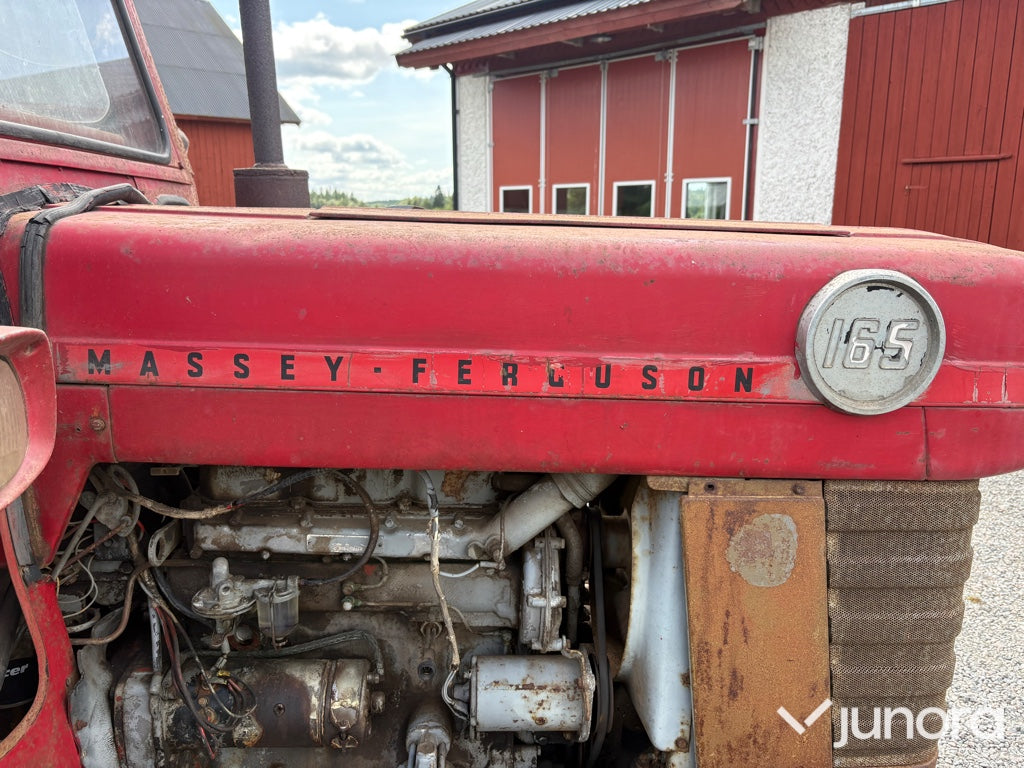 Massey Ferguson 165