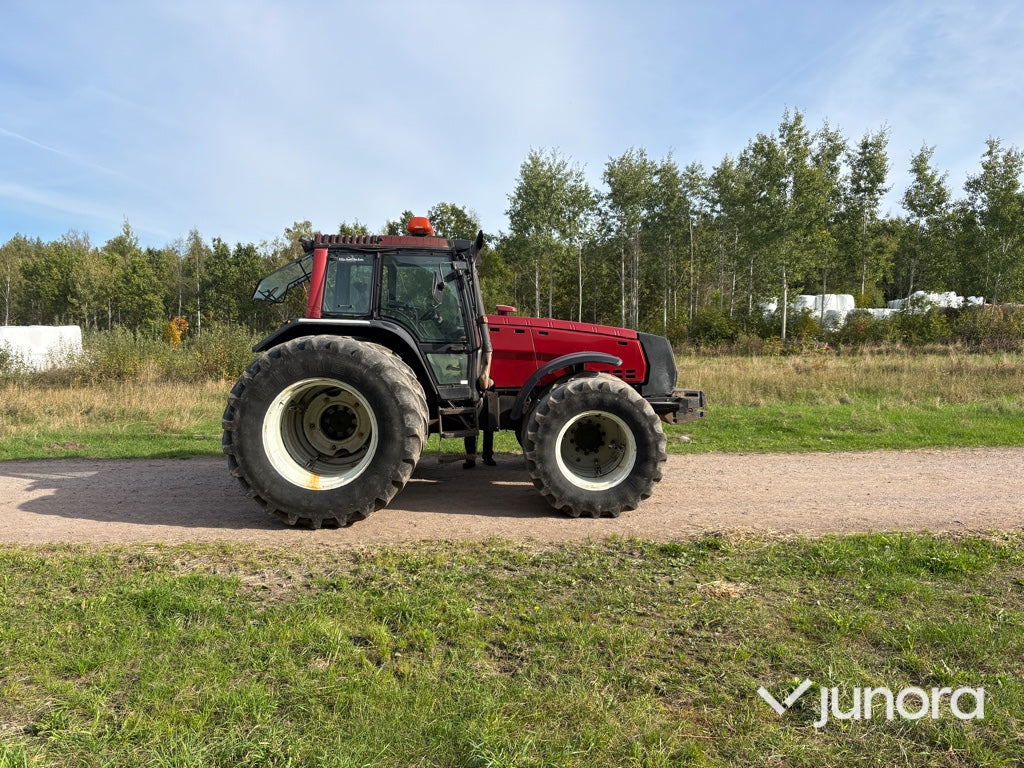 Traktor Valtra 8950-4
