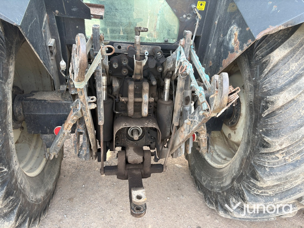 Traktor Valtra 8950-4