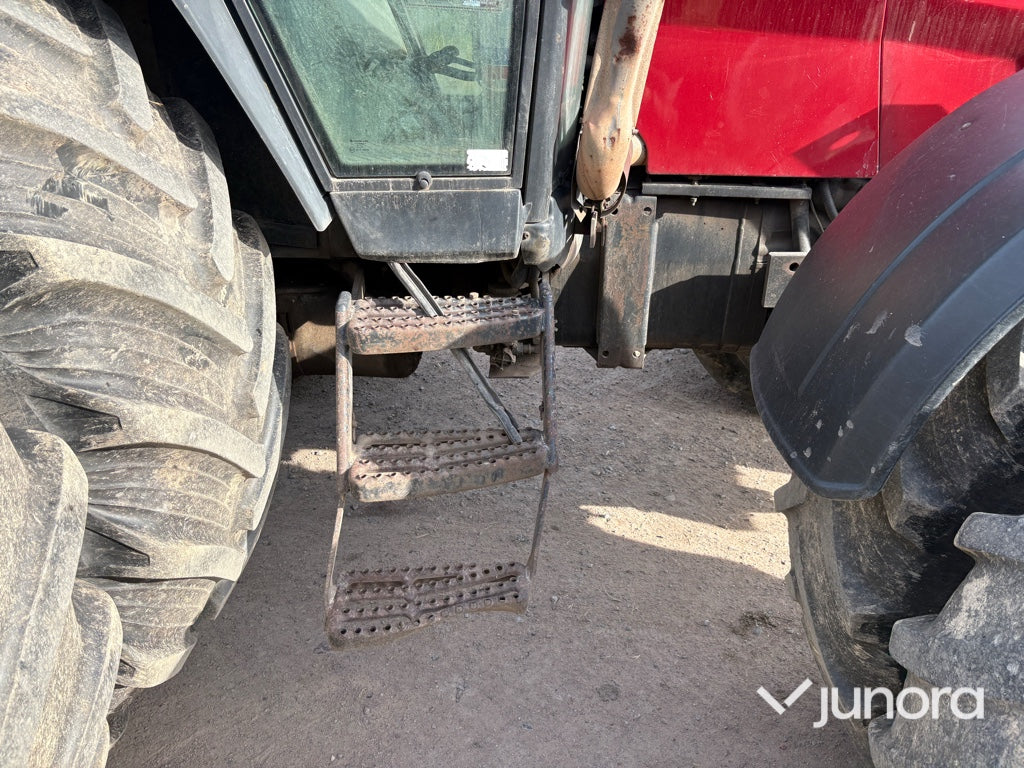 Traktor Valtra 8950-4