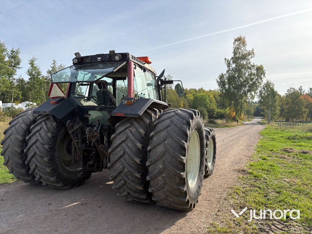 Traktor Valtra 8950-4