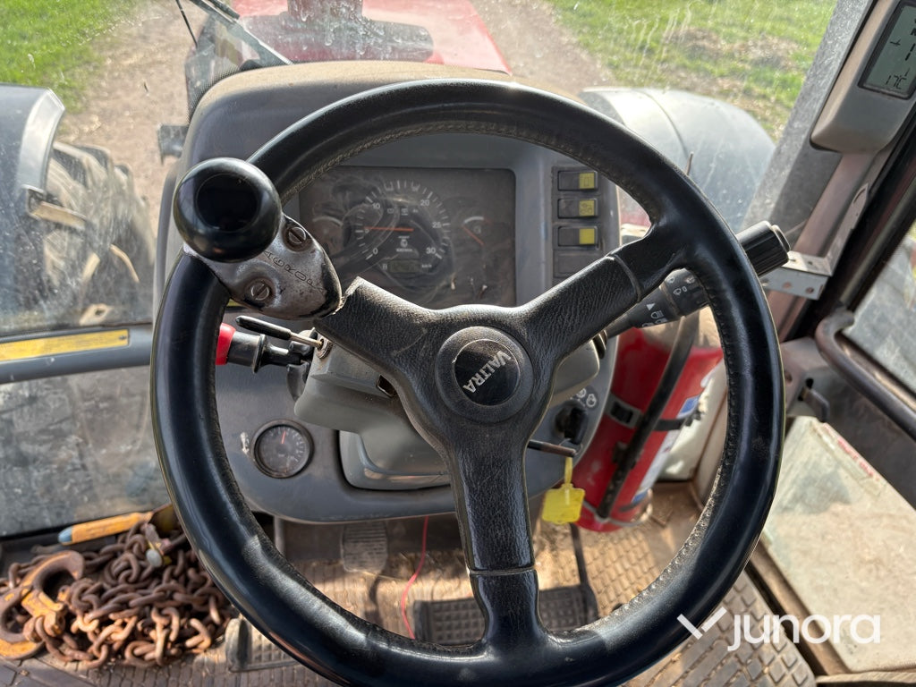Traktor Valtra 8950-4