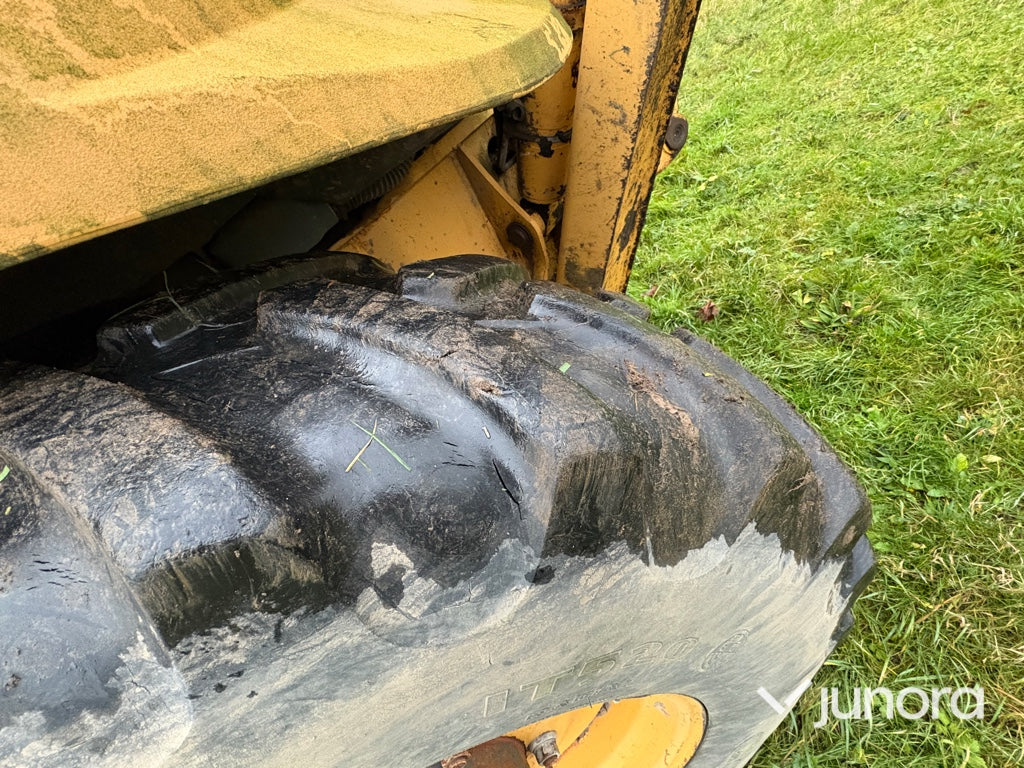 Grävlastare – New Holland LB115, 4WD