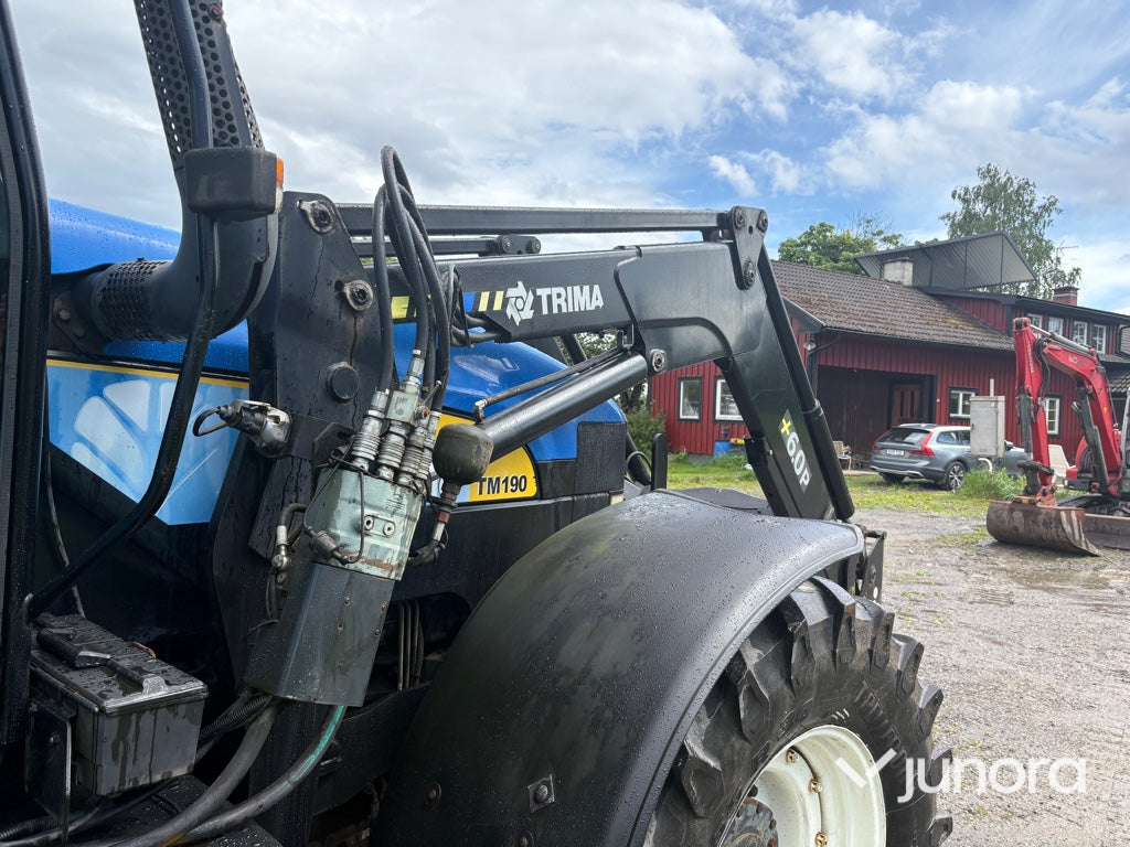 Traktor - NEW HOLLAND, TM 190 4WD