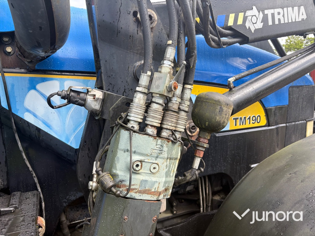 Traktor - NEW HOLLAND, TM 190 4WD