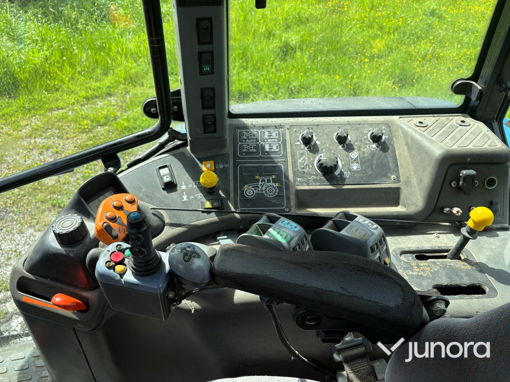 Traktor - NEW HOLLAND, TM 190 4WD