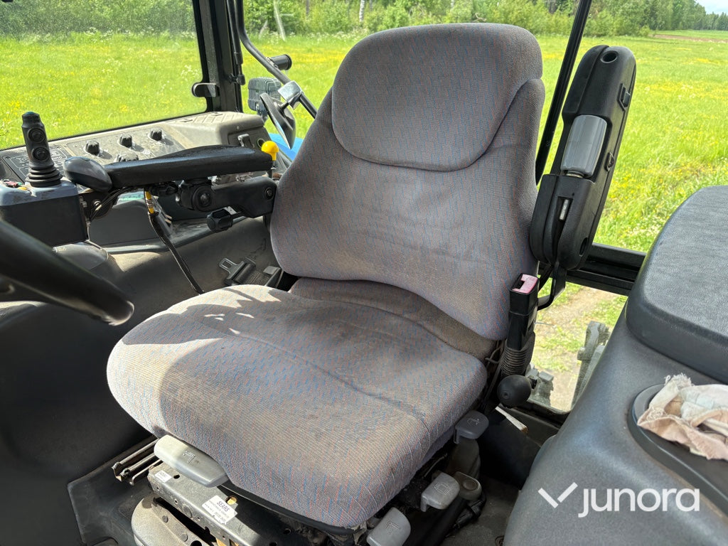 Traktor - NEW HOLLAND, TM 190 4WD