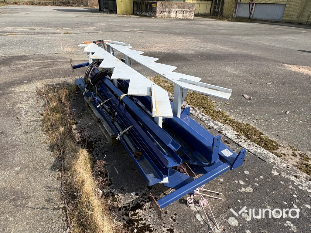 Lyftbord/Matarbord Stegmatare IP 3m