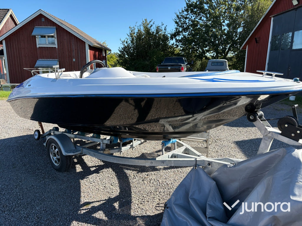 Motorbåt - JH Motor Boat, dubbel vattenjet