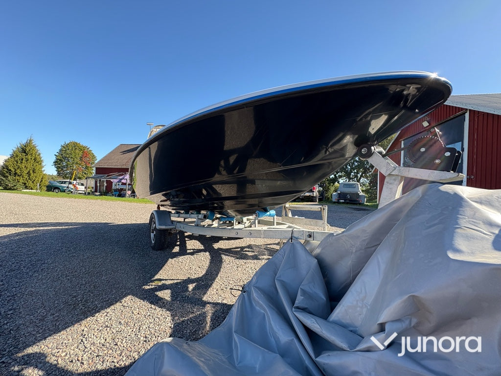 Motorbåt - JH Motor Boat, dubbel vattenjet