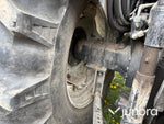Traktor Valmet 6400 med lastare och twin-track