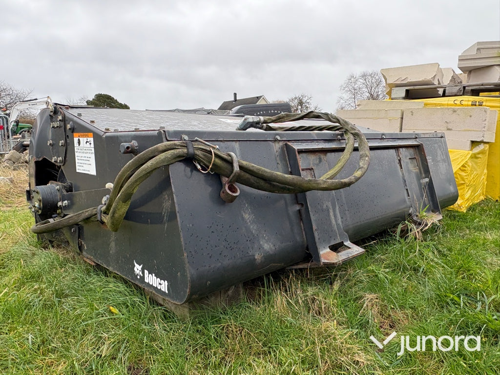 Sopaggregat – Bobcat 84 Sweeper
