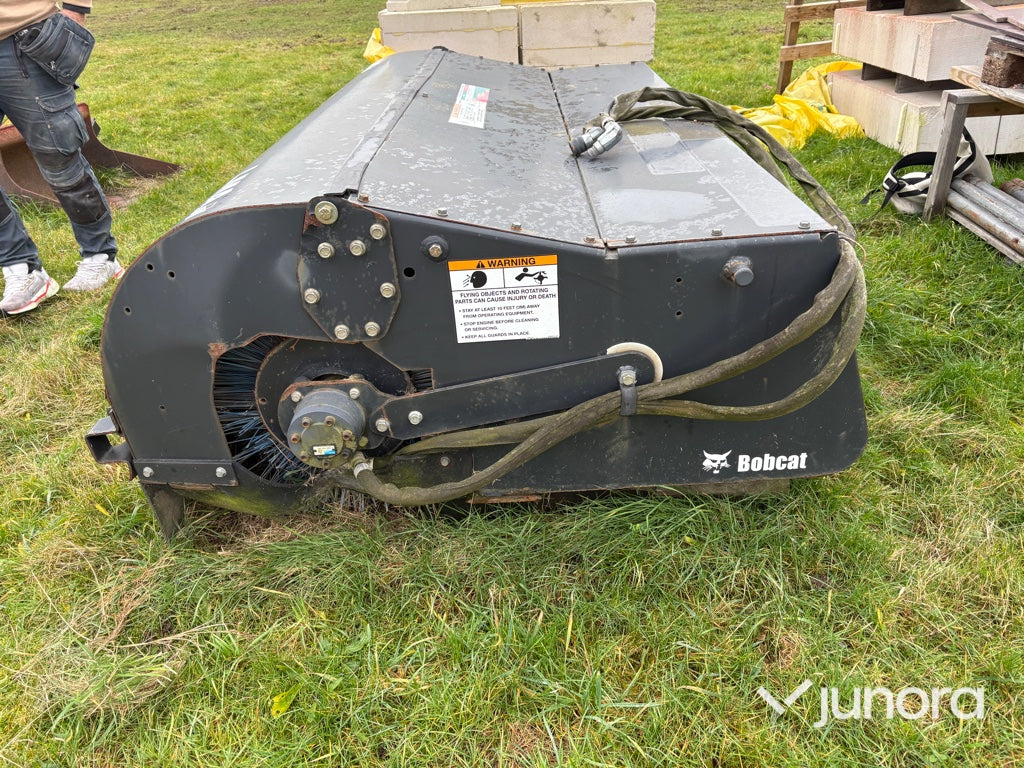 Sopaggregat – Bobcat 84 Sweeper