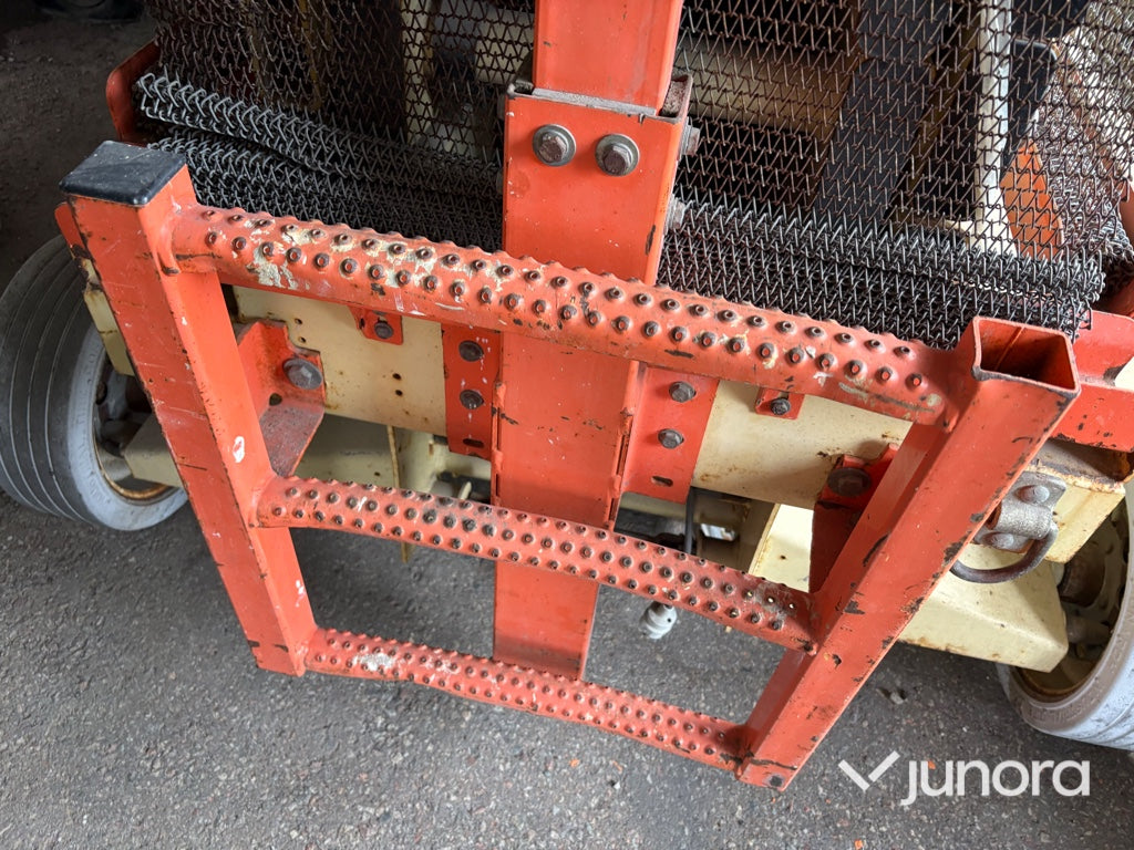 Saxlift JLG 2658E