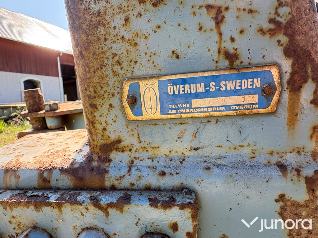 Tvåskärig plog Överum