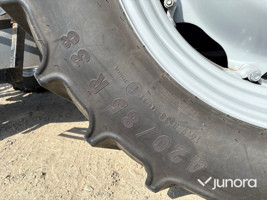 Traktor med lastare - Massey Ferguson, 4255-4