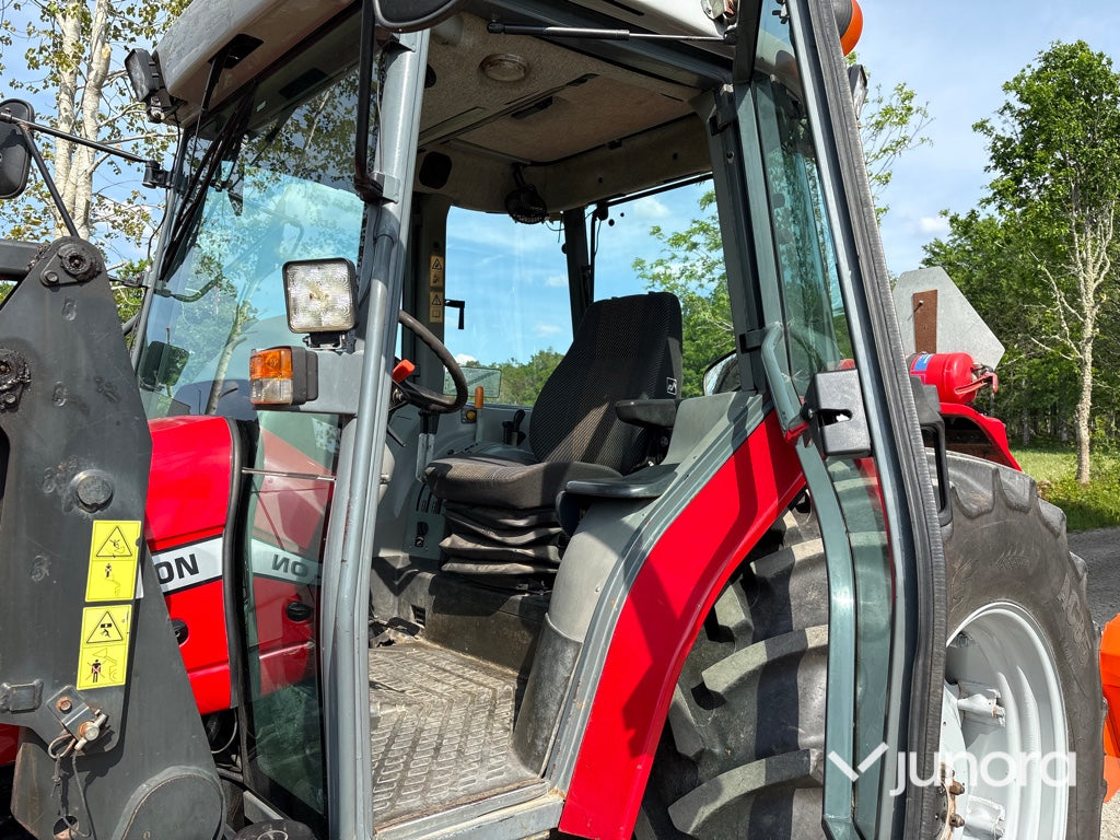 Traktor med lastare - Massey Ferguson, 4255-4