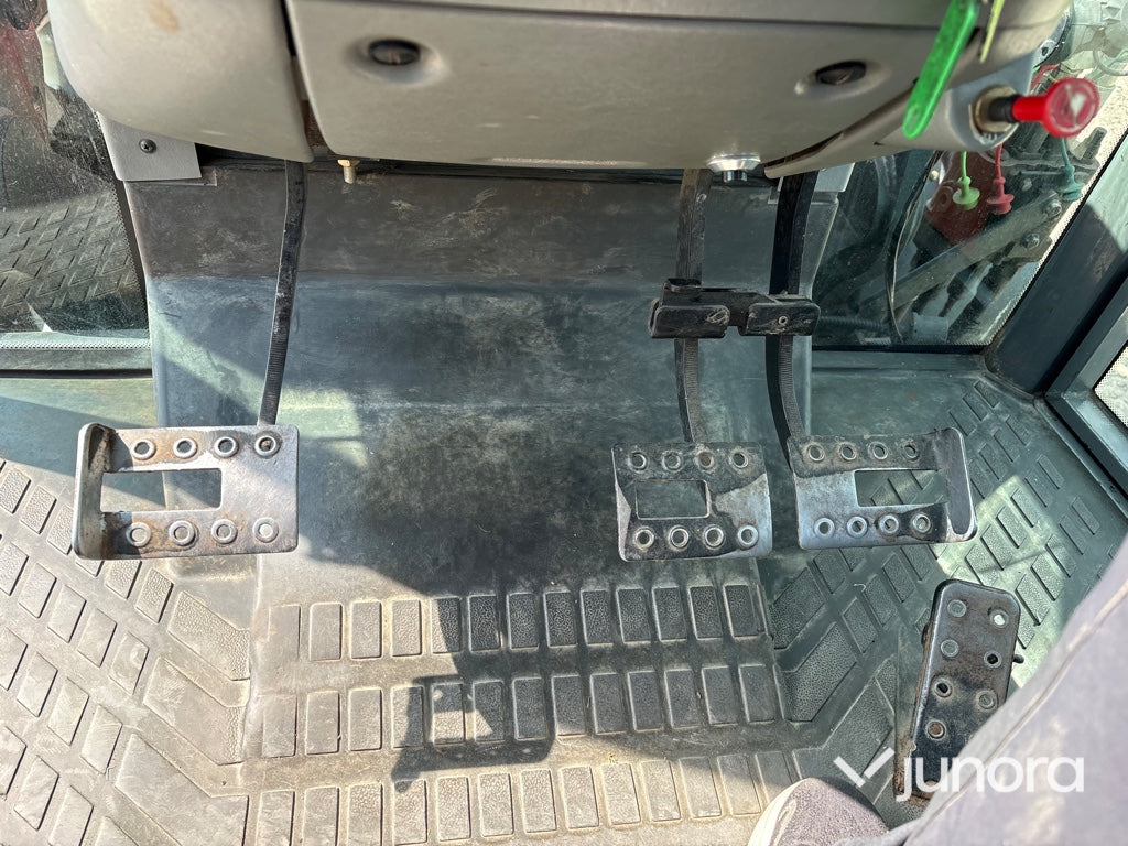 Traktor med lastare - Massey Ferguson, 4255-4