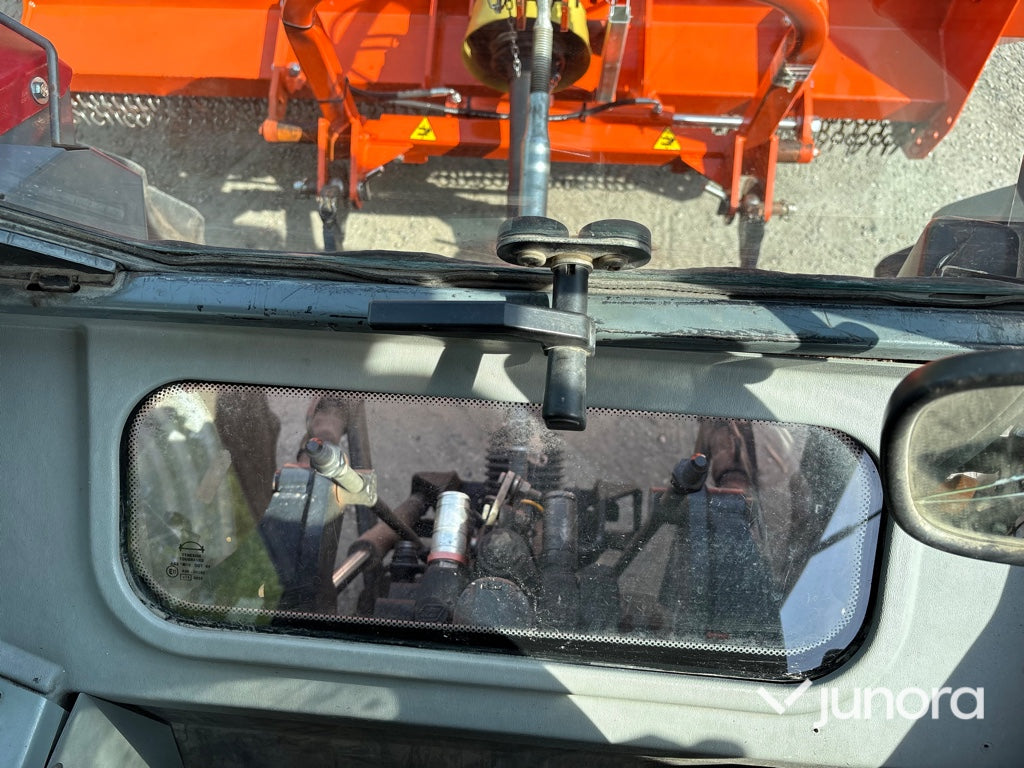 Traktor med lastare - Massey Ferguson, 4255-4