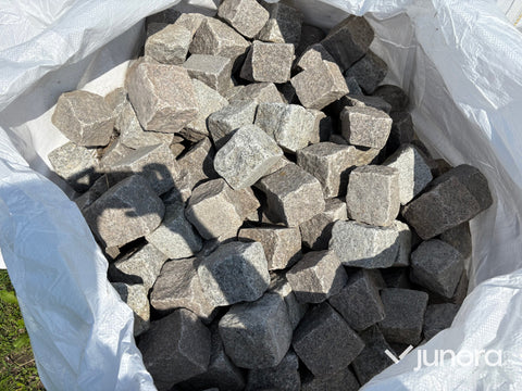 Säck med smågatsten - svensk granit